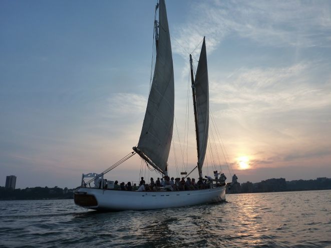 NYC: Sunset Sail Aboard Schooner Adirondack - Sailing Past Iconic Landmarks