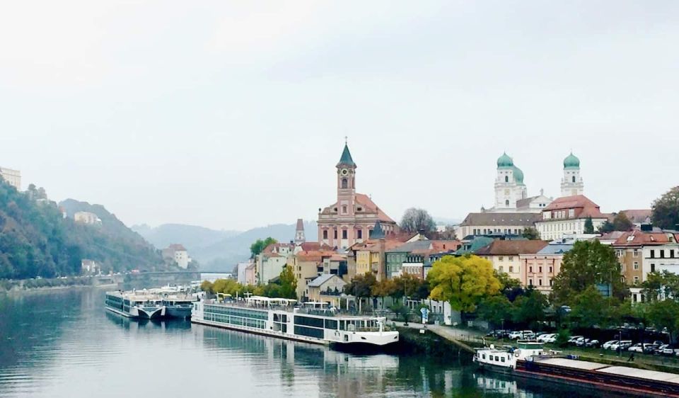 One Way Private Transfer Passau to Prague via ČEský Krumlov - Itinerary Details