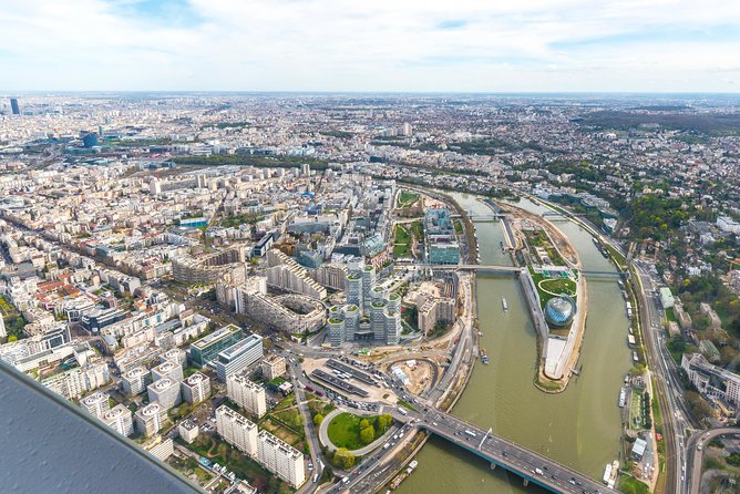 Paris and Versailles Sightseeing Helicopter Tour - Helicopter Flight Inclusions