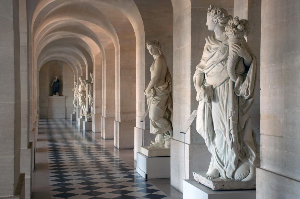 Paris to Versailles: Private Guided Tour With Transport - Highlights of the Tour