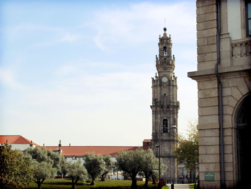 Porto: 3-Hour Walking City Tour & Lello Bookstore Visit - Discover Citys Landmarks and History