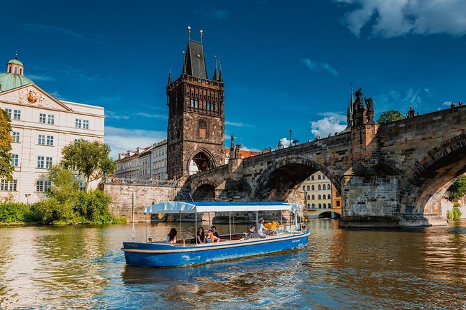 Prague Devils Channel Cruise on Vltava River With Commentary - Commentary Provided by the Captain