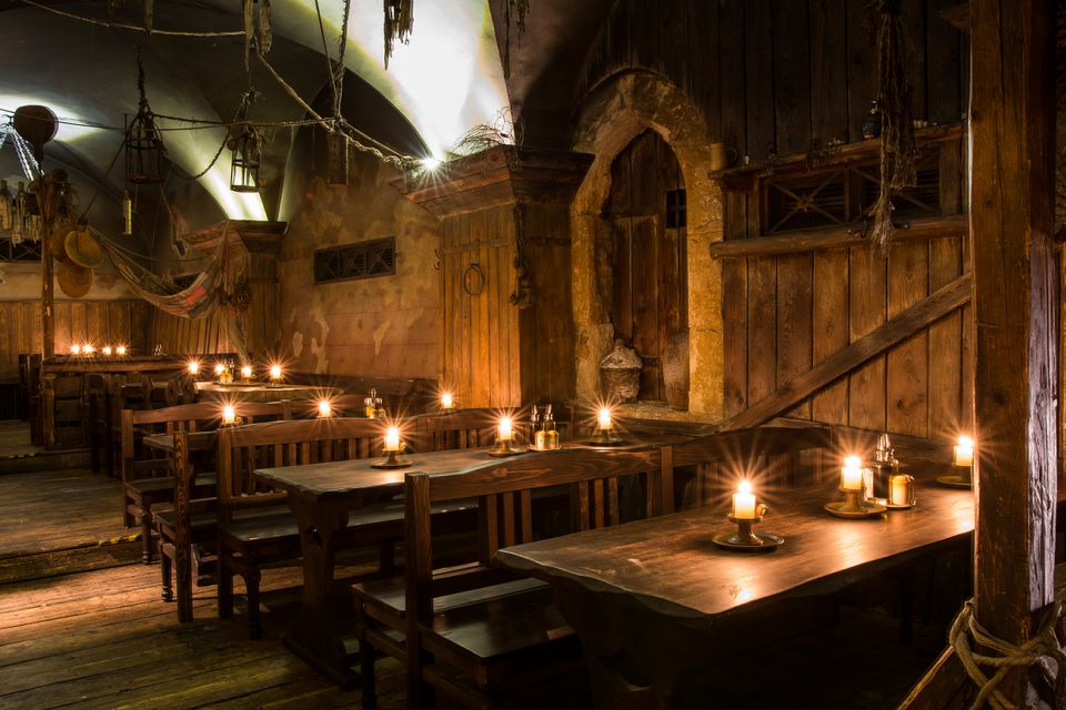 Prague: Medieval Dinner With Transfers - Experience Highlights