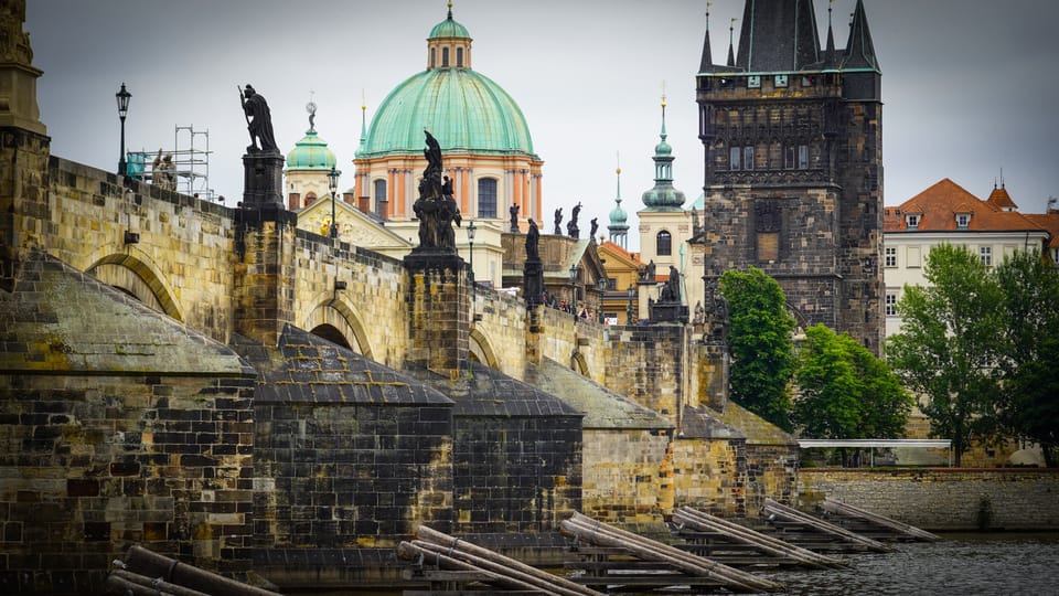 Prague: River Cruise, Charles Bridge Museum, & Walking Tour - Meeting Point and Logistics