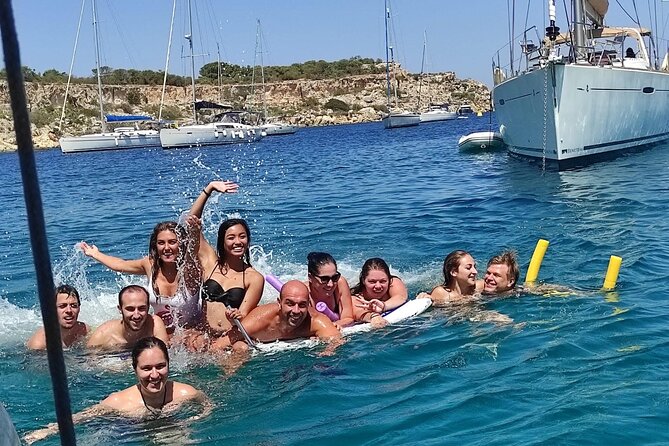 Private Boat Charter to Comino Blue Lagoon - Meeting Point and Departure