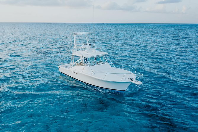 Private Charter 32ft Express Cruiser. Stingay City, Coral Reef Snorkeling - Included Amenities and Provisions