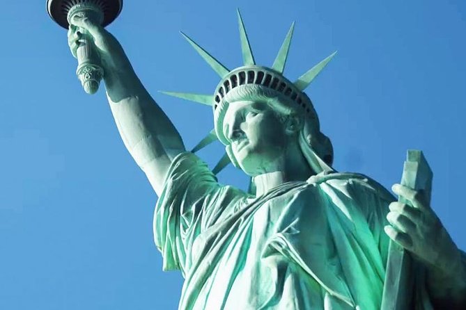 Private Statue of Liberty and Ellis Island Tour - Tour Experience