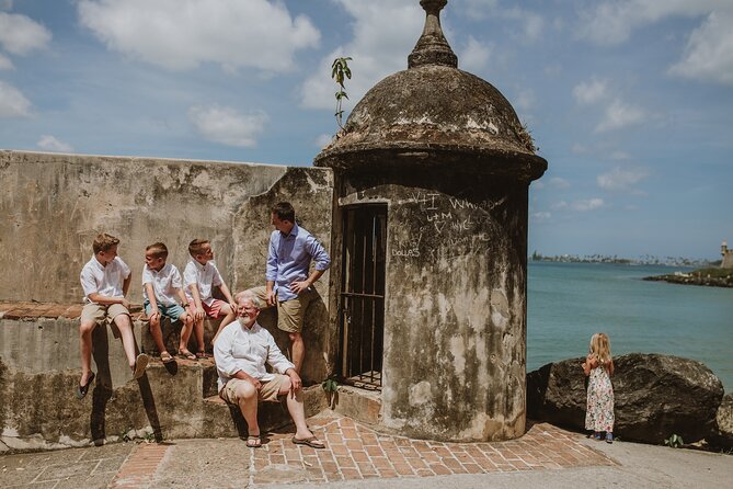 Private Vacation Photo Session With Local Photographer in San Juan - Accessibility and Group Size