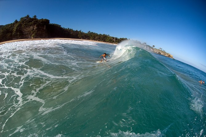 Professional Surf Lessons Dominican Republic, Cabarete, Encuentro - Instructor and Credentials