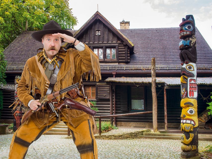 Radebeul: Karl May Museum 1-Hour Costume Tour - Tour Options