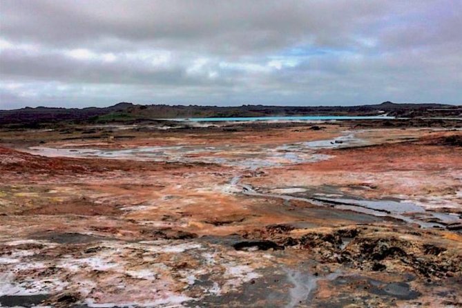 Reykjanes Peninsula & Blue Lagoon (Premium Admission Included) - Reykjanes Lighthouse and Attractions