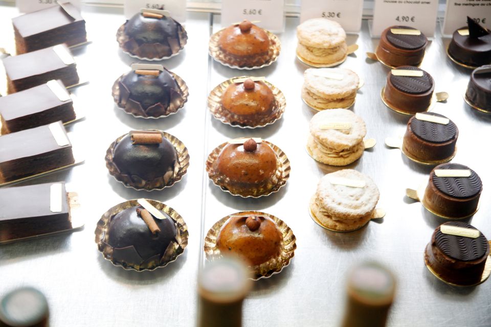 Saint-Germain-des-Prés: Pastry and Chocolate Walking Tour - Languages Offered