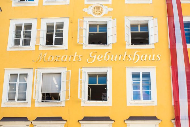 Salzburg Highlight Tour With Fortress Hohensalzburg - Explore Salzburgs Major Sights