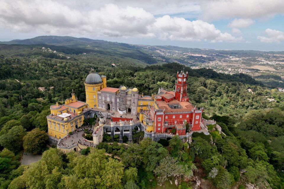 Sintra: Pena Palace. Regaleira. Cabo Da Roca & Cascais - Itinerary Overview