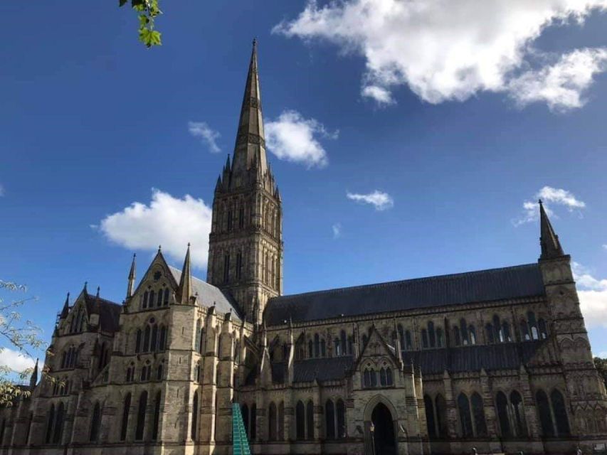 Southampton to London via Sailsbury & Winchester Cathedral - Meet and Greet Chauffeur