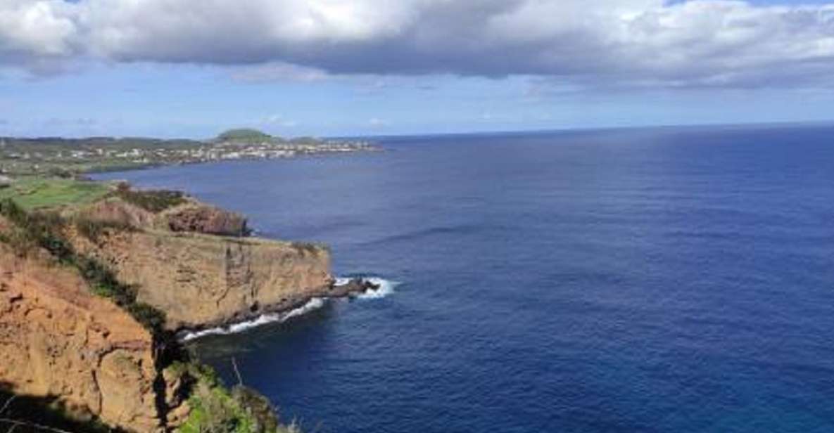 Third Island: Hiking Trail Forts of São Sebastião - Hiking Experience