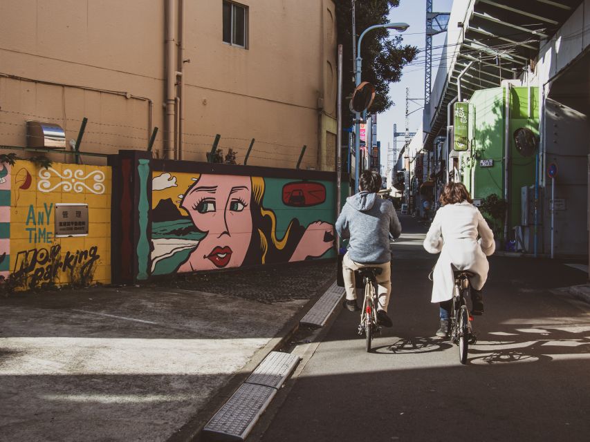 Tokyo: Private West Side Vintage Road Bike Tour - Tour Experience