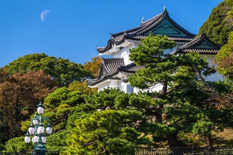 Tokyo: Tokyo Imperial Palace History Private Walking Tour - Itinerary and Highlights