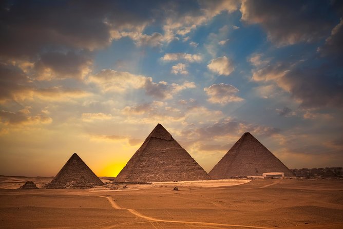 Top Day Tour To Giza Pyramids & Memphis City & Sakkara Pyramid - Cairo Pyramid Exploration