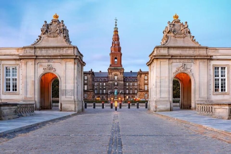 Unique Highlights of Copenhagen - Walking Tour - Christiansborg Slot