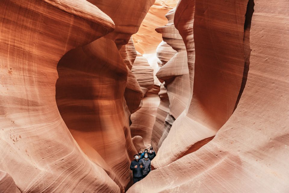 Vegas: Antelope Canyon & Horseshoe Bend Tour at Golden Hour - Departure and Return