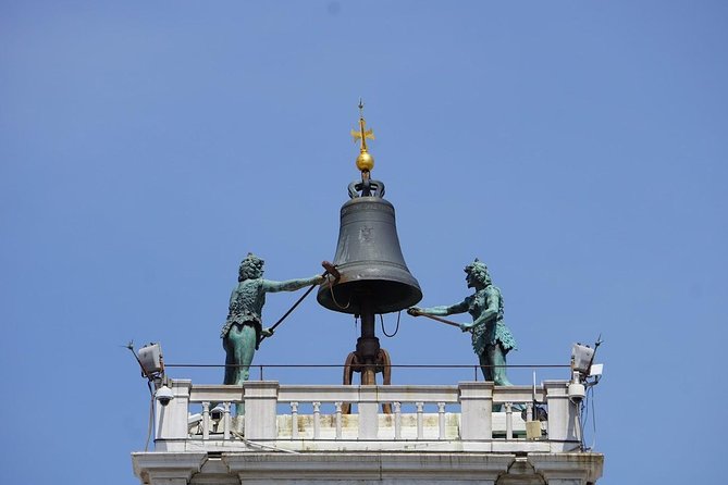 Venice Through the Eyes of a Venetian - Walk and Luxurious Private Water Taxi - Transportation and Meeting Details