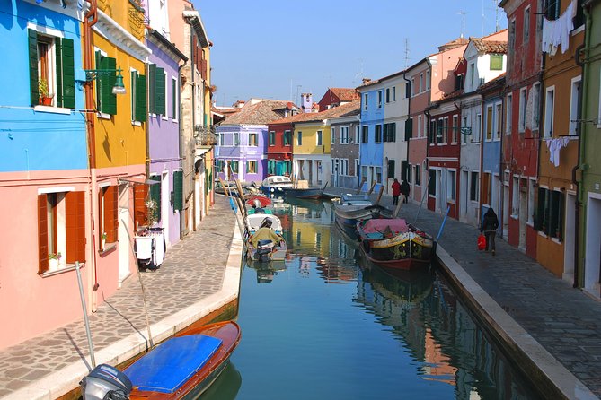 Venice's Colorful Islands: Private Murano, Burano & Torcello Tour - Buranos Vibrant Fishermens Homes