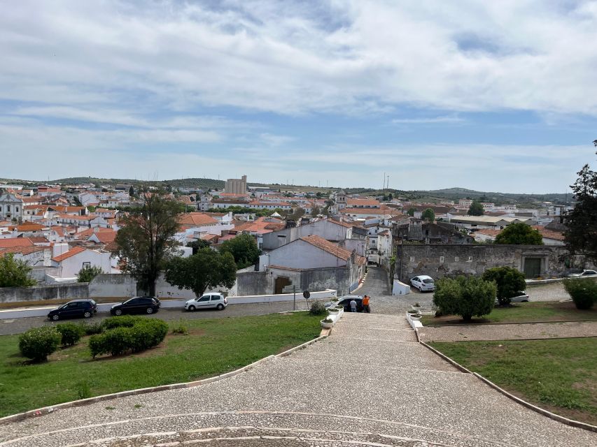 Walking Tour in Estremoz - Key Attractions and Highlights