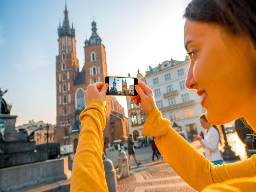 Warsaw Old Town Private Tour With Skip-The-Line Royal Castle - Experience Highlights