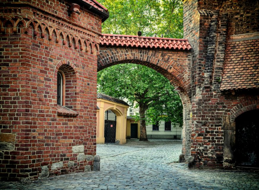 Wroclaw: Secrets of Wroclaw Walking Tour (2 Hours) - Itinerary Highlights