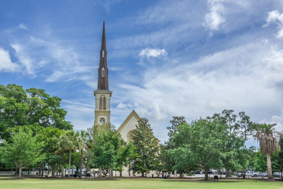 Yuletide Splendor: A Christmas Walking Tour in Charleston - Language and Cancellation Policy