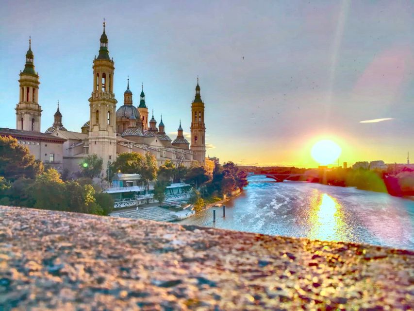 Zaragoza: Historical Tour of the Old District With a Guide - Exploring the Roman Theater