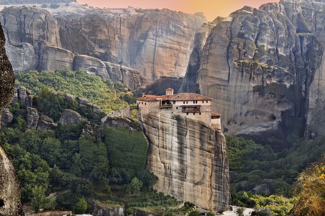 2-Day Delphi Meteora Tour From Athens - Meeting Points and Schedule