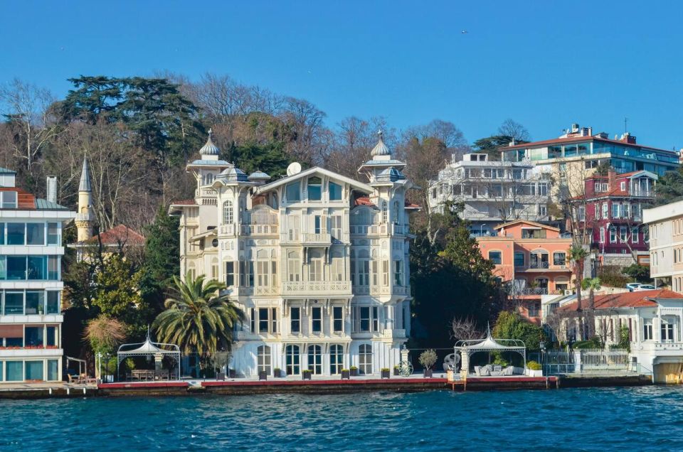 2 Hrs Sunset Private Bospborus Yatch Tour - Explore the Bosphorus Strait