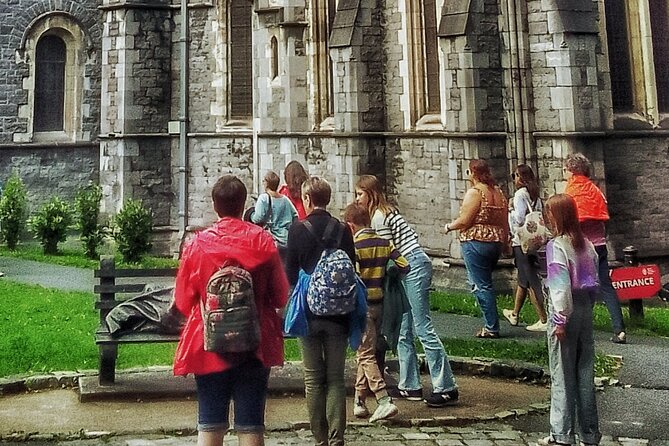 3-Hour Dublin History and Culture Small Group Walking Tour - Exploring Merrion Square