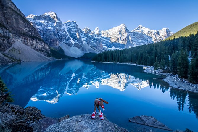 8-Day Rocky Mountains Caribou Tour From Vancouver - Tour Guide and Group