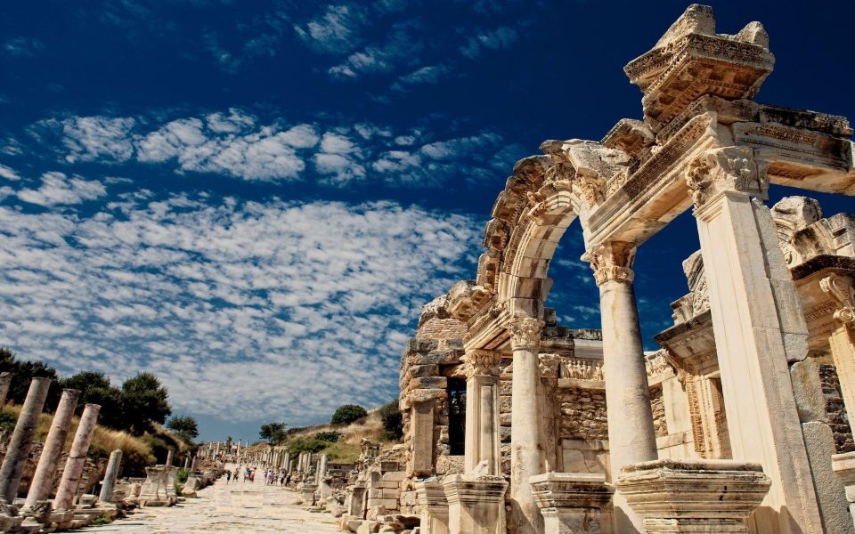 All Inclusive Ephesus Tour With Virgin Mary From Izmir - Language and Duration