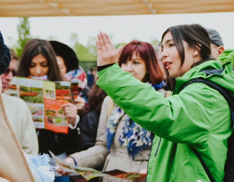 Amsterdam: Keukenhof Gardens Guided Tour Spanish and English - Transportation and Inclusions