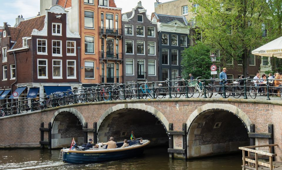 Amsterdam: Red Light District & City Tour German or English - Guided Experience