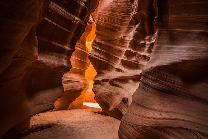 Antelope Canyon and Horseshoe Bend Tour From Sedona - Physical Requirements