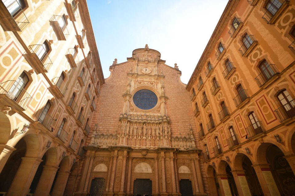 Barcelona: Montserrat & Sagrada Familia Guided Tour - Starting Point