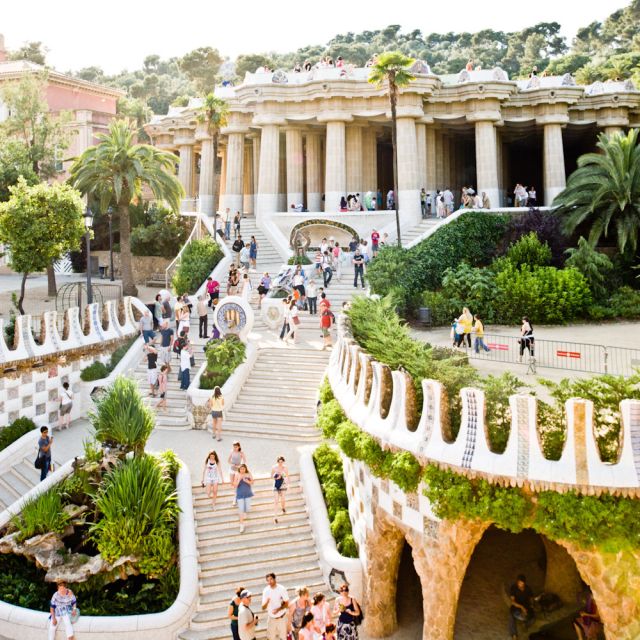 Barcelona: Private Sagrada Familia and Park Guell Tour - Park Guell Exploration