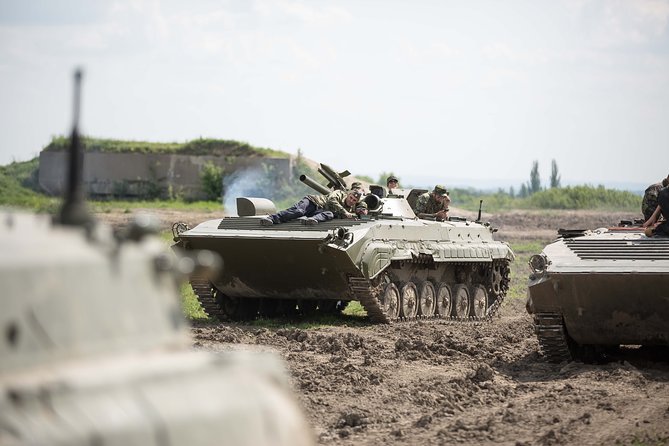 BMP Tank Driving Experience Prague - Terrain and Driving