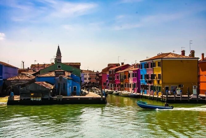 Boat Excursion to the Islands of Murano, Burano and Torcello - Confirmation and Accessibility