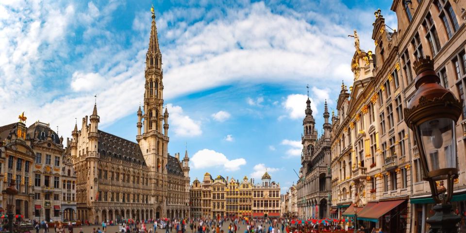 Brussels: Walking Tour With Audio Guide on App - Explore City Center