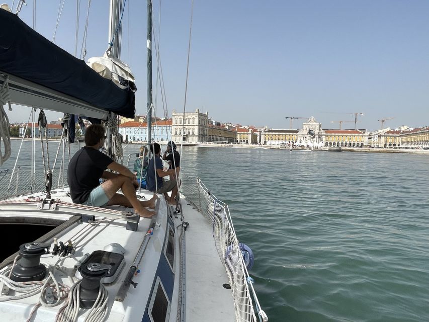 Classical Sailing Yatch Lisbon Cruise With Cheers and Bites - Meeting Point and Arrival