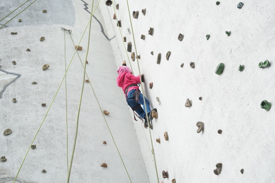 Climbing on Fehmarn: Unique Experience for Kids & Adults! - Safety Measures and Instruction