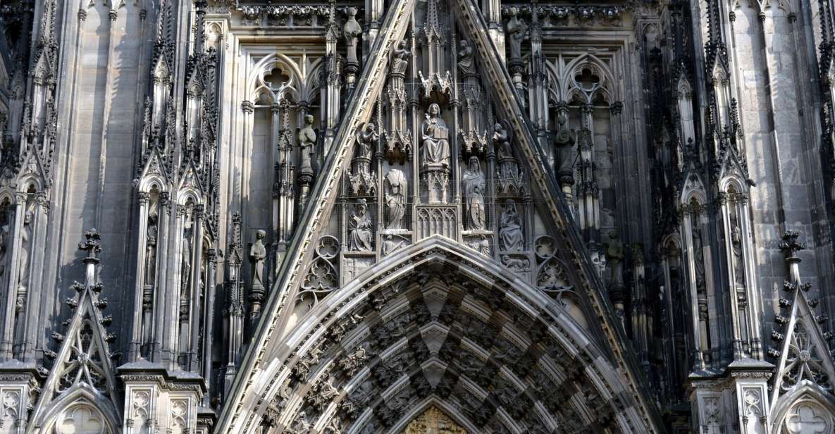 Cologne: Old Town Historical Walking Tour With GEO Epoche - Guided by Local Expert