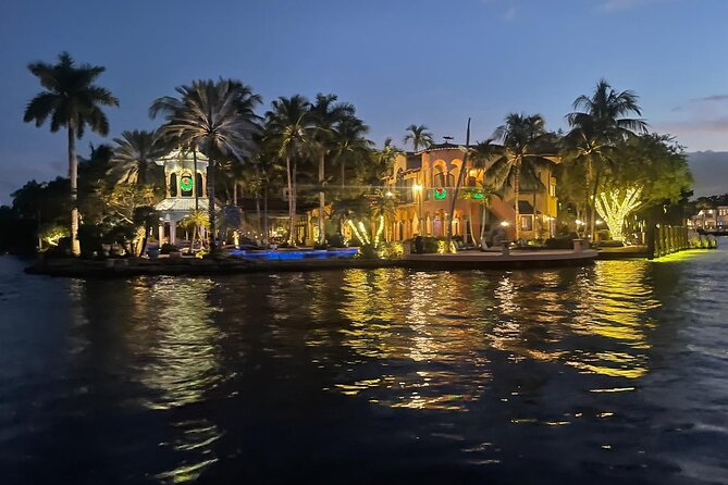 Evening Boat Cruise Through Downtown Ft. Lauderdale - Amenities and Inclusions