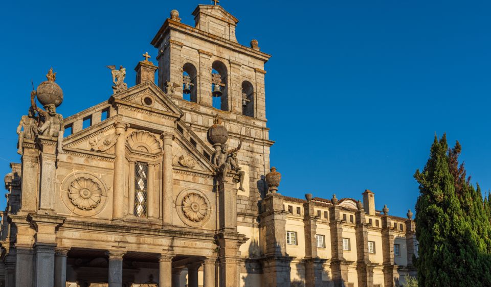 Evora Private Excursion From Lisbon - The Alluring Chapel of Bones